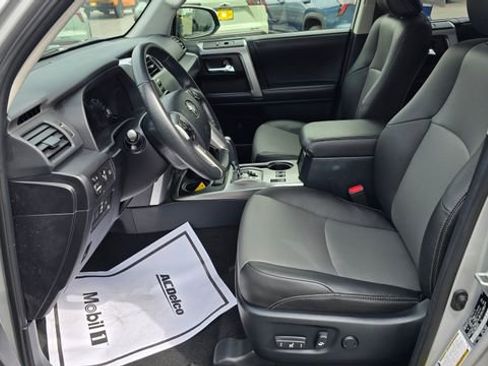 Used 2024 Toyota 4Runner SR5 Premium image 9