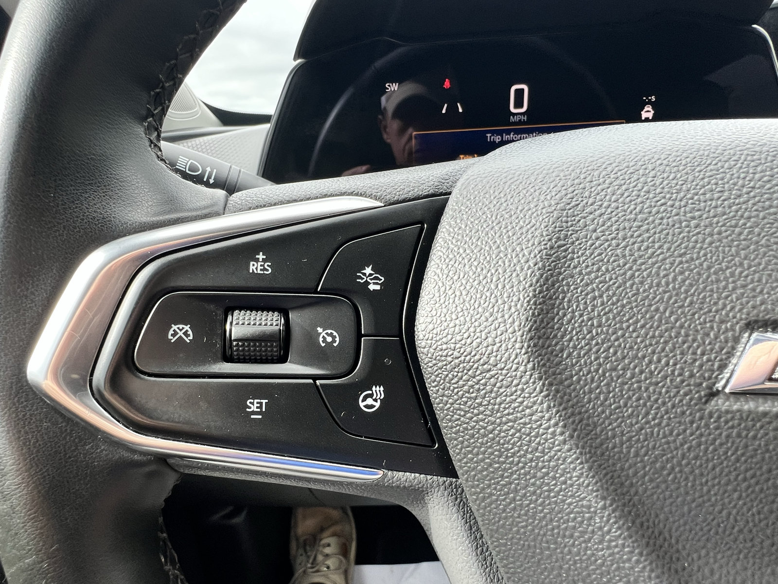 Used 2024 Chevrolet Trax ACTIV w/ Driver Confidence Package FWD image 33