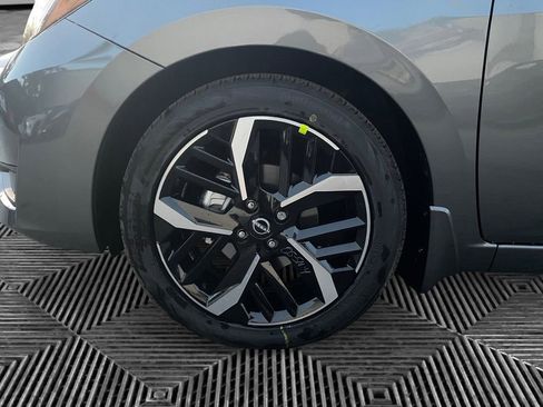 New 2025 Nissan Versa SR w/ Trunk Package image 37