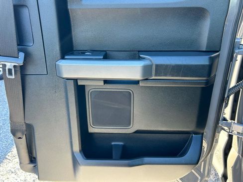 Used 2018 Ford F150 XLT w/ Equipment Group 302A Luxury image 13