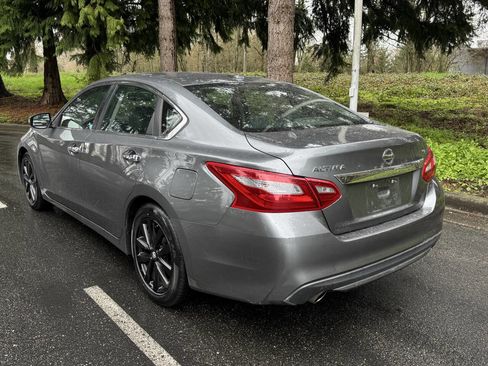 Used 2018 Nissan Altima 2.5 SL FWD image 3