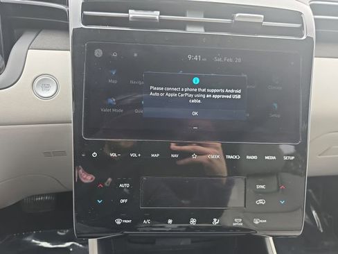 Certified 2022 Hyundai Tucson Limited image 34