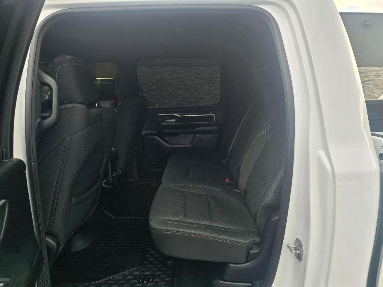 Used 2020 RAM 1500 Big Horn AWD/4WD image 14