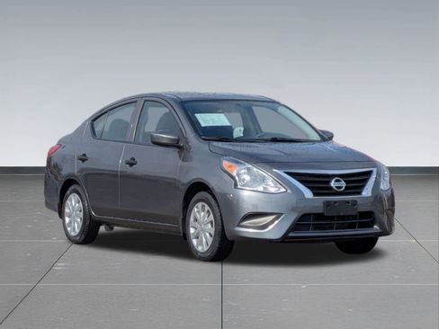 Used 2017 Nissan Versa S Plus FWD image 7