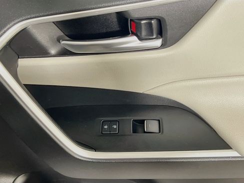 Used 2023 Toyota RAV4 XLE w/ Convenience Package FWD image 32