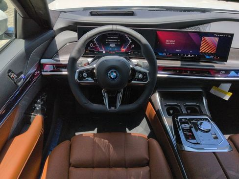 New 2026 BMW 750e xDrive AWD/4WD image 15