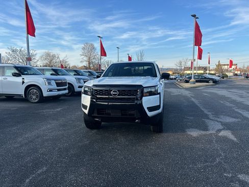 New 2026 Nissan Frontier SV image 9