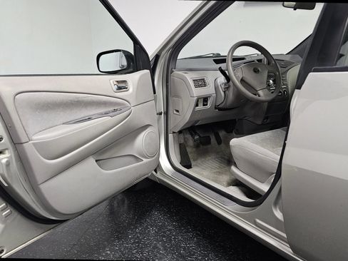 Used 2002 Toyota Prius FWD image 4