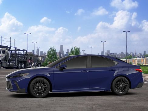 New 2026 Toyota Camry SE FWD image 3