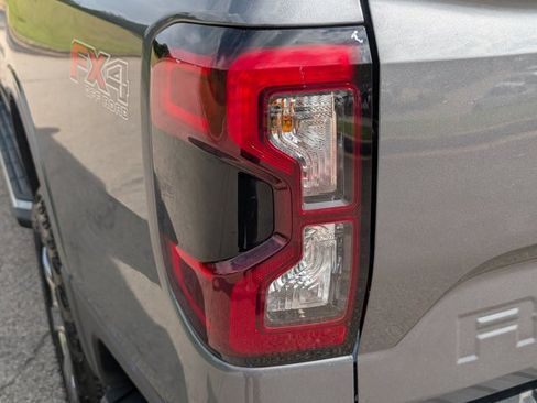 Used 2024 Ford Ranger XLT w/ FX4 Off-Road Package AWD/4WD image 10