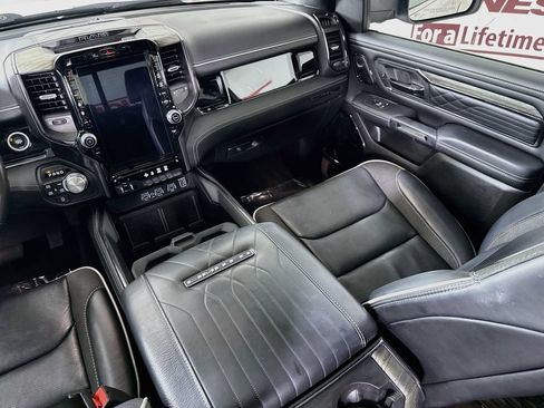 Used 2025 RAM 1500 Limited AWD/4WD image 30
