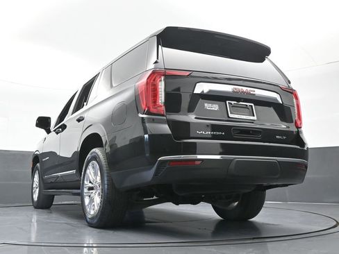 Used 2024 GMC Yukon SLT w/ SLT Luxury Package RWD image 71
