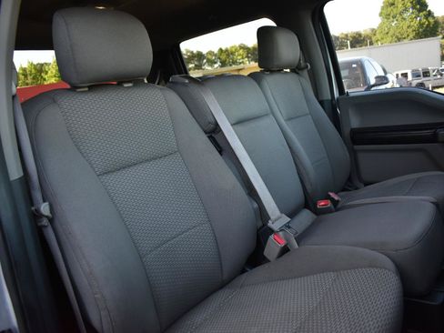 Used 2017 Ford F150 XLT AWD/4WD image 24