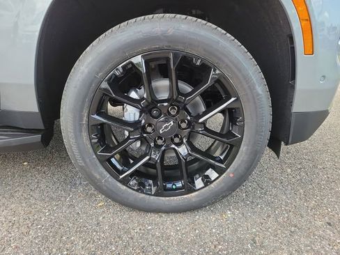 New 2026 Chevrolet Suburban LS AWD/4WD image 6