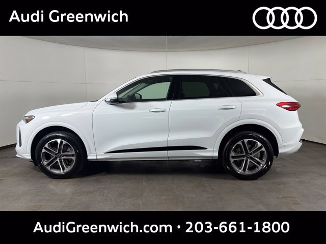Certified 2025 Audi Q5 Premium w/ Convenience Package AWD/4WD image 4