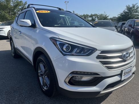 Used 2017 Hyundai Santa Fe Sport w/ 2.4L Tech Package 04 FWD image 3