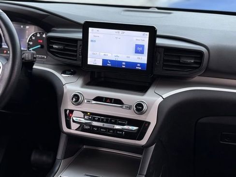 Certified 2023 Ford Explorer XLT image 22