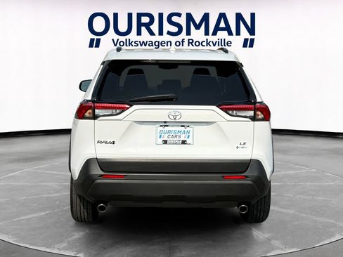 Used 2025 Toyota RAV4 LE AWD/4WD image 5