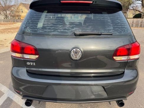 Used 2011 Volkswagen Golf 4-Door image 12