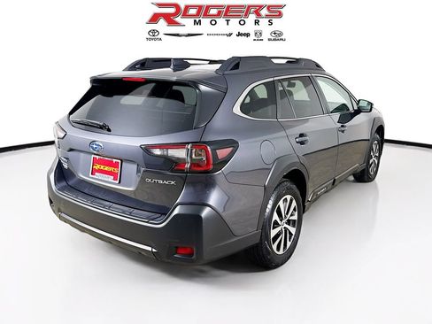 Certified 2025 Subaru Outback Premium w/ Popular Package #1 AWD/4WD image 8