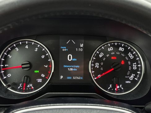 Used 2019 Toyota RAV4 XLE Premium image 24