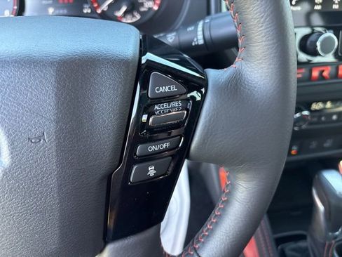 Used 2025 Nissan Frontier PRO-4X w/ Pro Premium Package AWD/4WD image 10