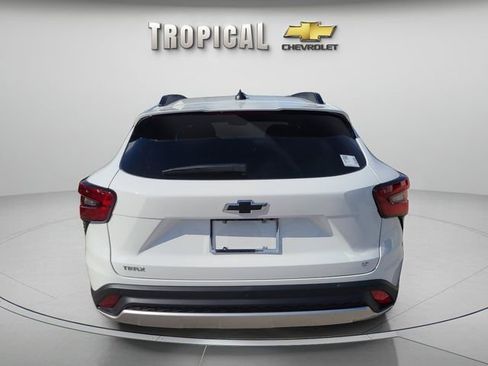 New 2026 Chevrolet Trax LT w/ Driver Confidence Package image 4