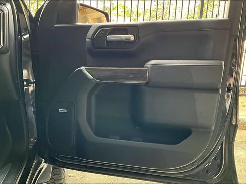 Used 2020 Chevrolet Silverado 1500 LT Trail Boss w/ Midnight Edition image 22