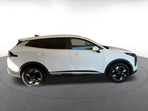 Used 2026 Kia Sportage LX AWD/4WD image 16