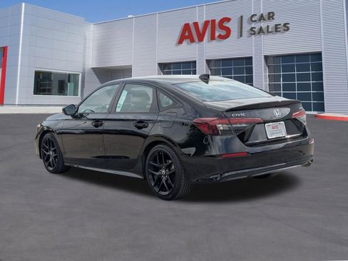 Used 2025 Honda Civic Sport image 9