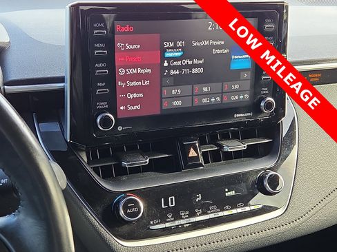 Used 2021 Toyota Corolla SE image 16