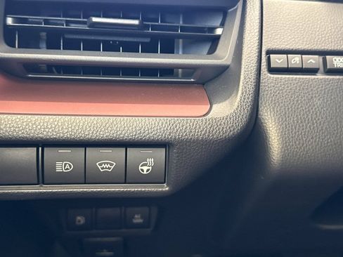 New 2027 Toyota Prius Plug-In Hybrid FWD image 30