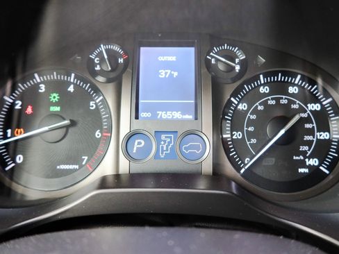 Used 2015 Lexus GX 460 w/ Navigation Package image 15