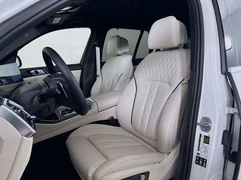 Used 2025 BMW X5 xDrive40i w/ Climate Comfort Package image 22