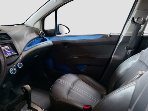 Used 2015 Chevrolet Spark LT image 22