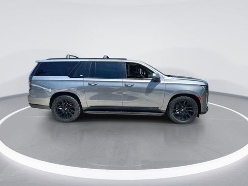 Used 2021 Cadillac Escalade ESV Sport w/ Driver Assist Tech Package AWD/4WD image 9