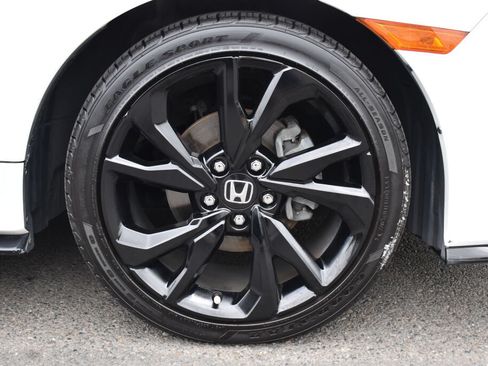 Used 2017 Honda Civic Sport image 28