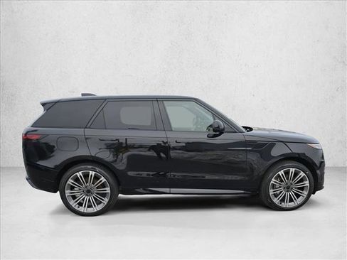 New 2026 Land Rover Range Rover Sport Dynamic SE image 4