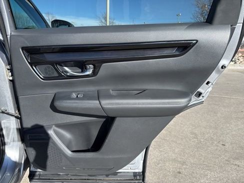 Used 2025 Honda CR-V EX-L image 18