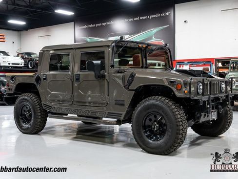 Used 1999 HUMMER H1 4-Door Hard Top image 1