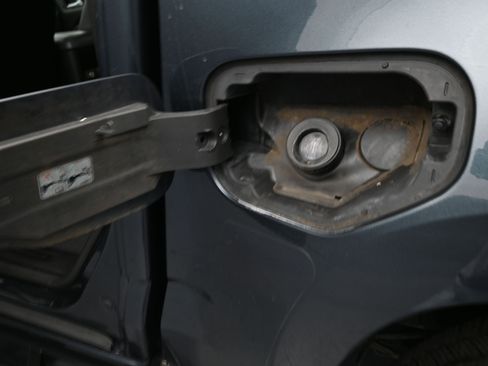 Used 2020 Chevrolet Colorado Z71 image 43