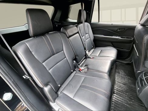 Used 2023 Honda Passport TrailSport image 25