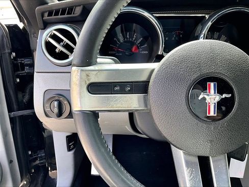 Used 2009 Ford Mustang GT Premium image 14