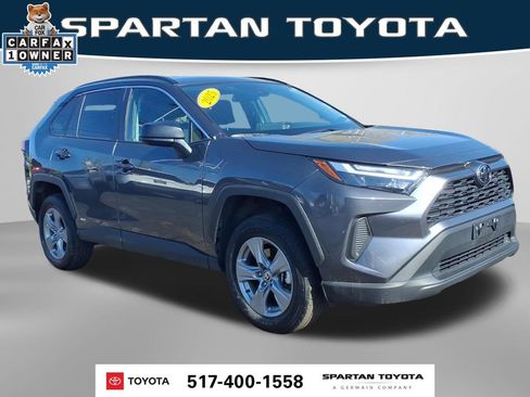 Used 2025 Toyota RAV4 LE AWD/4WD image 4