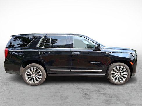 Used 2021 GMC Yukon Denali w/ Denali Premium Package AWD/4WD image 7