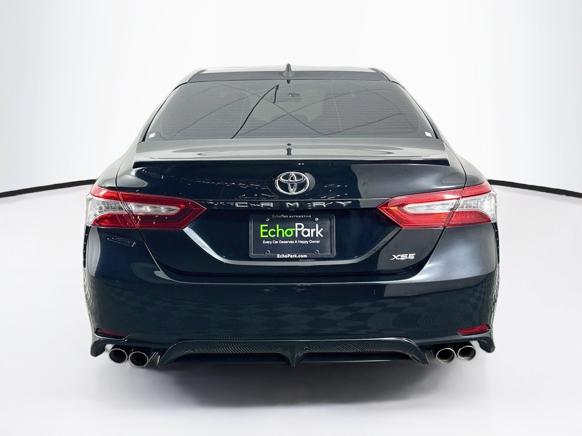 Used 2019 Toyota Camry XSE FWD image 7
