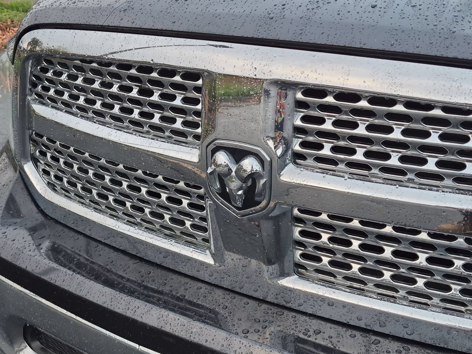 Used 2017 RAM 1500 Laramie w/ Convenience Group AWD/4WD image 10