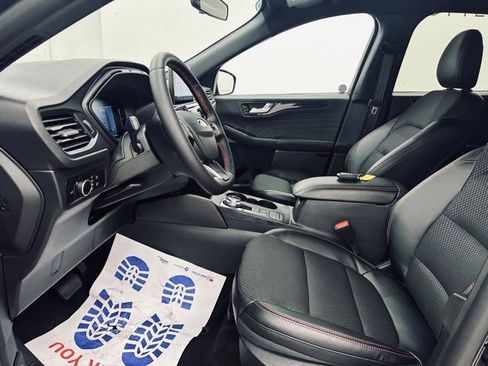 New 2026 Ford Escape ST-Line w/ Cold Weather Package image 28