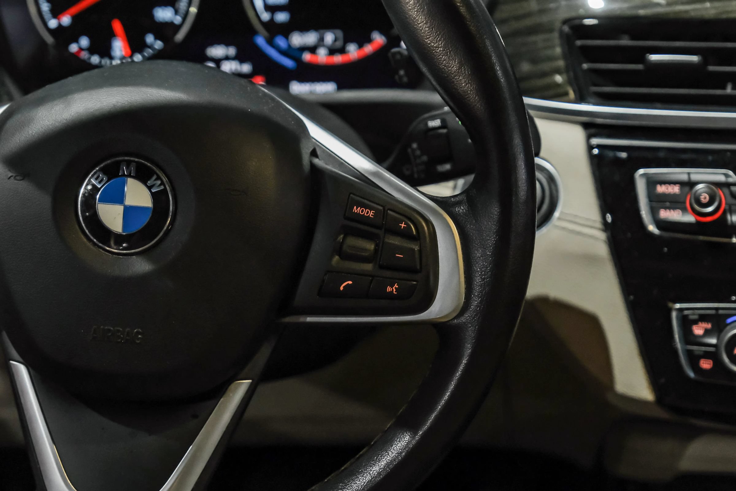 Used 2018 BMW X2 xDrive28i w/ Convenience Package AWD/4WD image 18