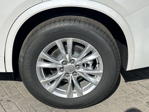 New 2025 Cadillac XT6 Luxury image 32